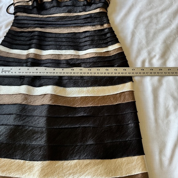 Collection Dressbarn Sleeveless Knee Length Dress 4 Metallic Pleated Grad Prom - Picture 13 of 16